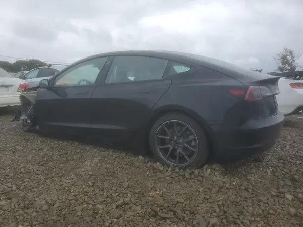 5YJ3E1EA2PF605316 2023 TESLA MODEL 3 - Image 2