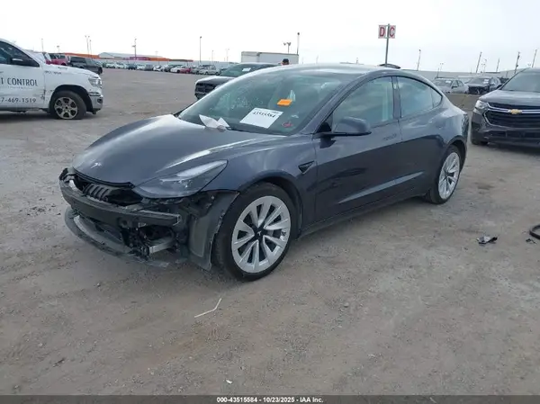 5YJ3E1EA2PF610256 2023 TESLA MODEL 3 - Image 2