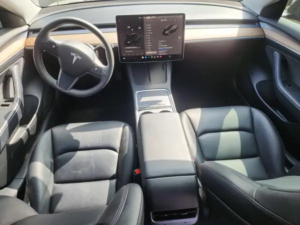 5YJ3E1EA2PF610435 2023 TESLA MODEL 3 - Image 8