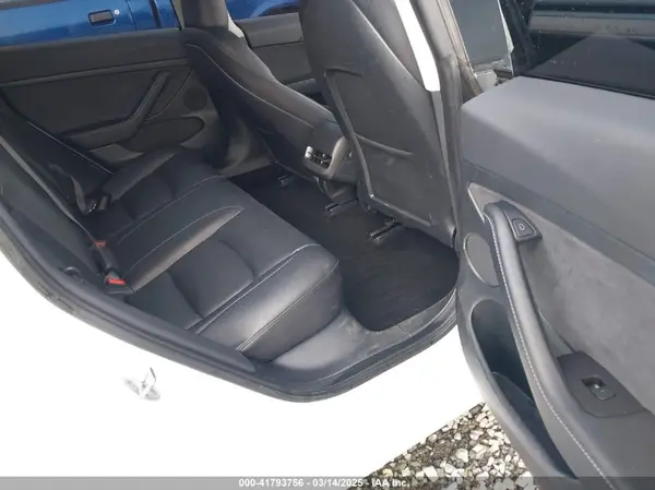 5YJ3E1EA2PF612427 2023 TESLA MODEL 3 - Image 8