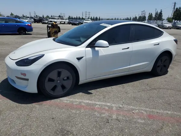 5YJ3E1EA2PF614274 2023 TESLA MODEL 3 - Image 1