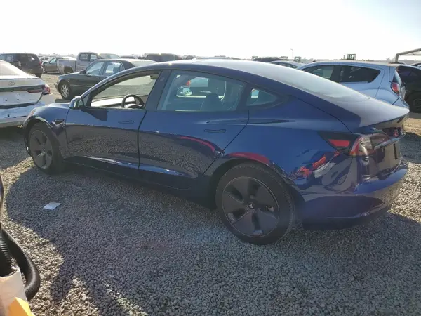 5YJ3E1EA2PF615280 2023 TESLA MODEL 3 - Image 2