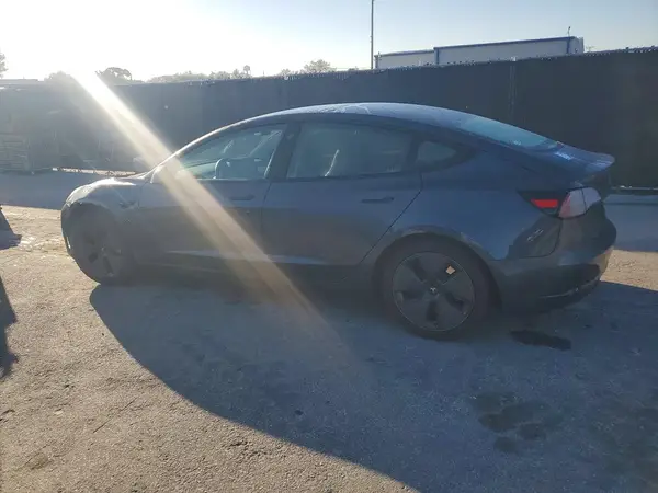5YJ3E1EA2PF616588 2023 TESLA MODEL 3 - Image 2
