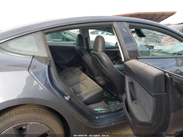 5YJ3E1EA2PF616994 2023 TESLA MODEL 3 - Image 8