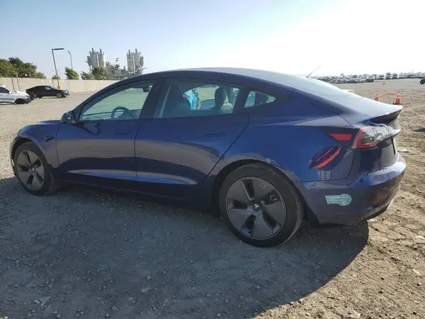5YJ3E1EA2PF622004 2023 TESLA MODEL 3 - Image 2