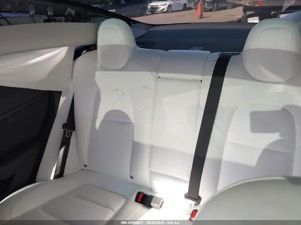 5YJ3E1EA2PF624268 2023 TESLA MODEL 3 - Image 8