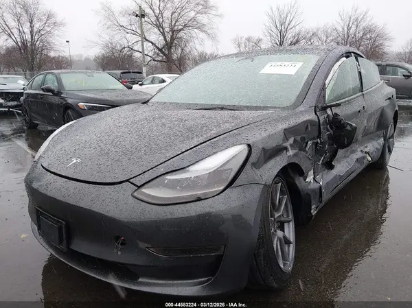 5YJ3E1EA2PF627543 2023 TESLA MODEL 3 - Image 2
