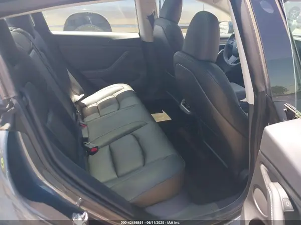 5YJ3E1EA2PF639384 2023 TESLA MODEL 3 - Image 8