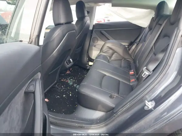 5YJ3E1EA2PF640342 2023 TESLA MODEL 3 - Image 8
