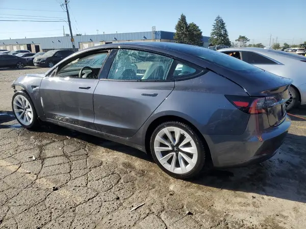 5YJ3E1EA2PF641832 2023 TESLA MODEL 3 - Image 2