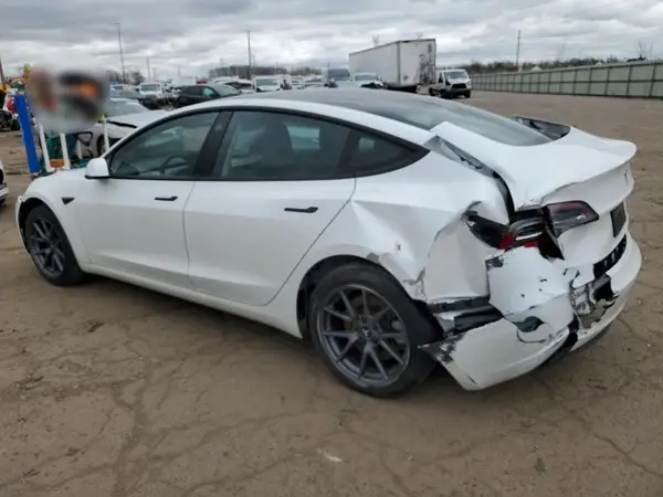 5YJ3E1EA2PF642656 2023 TESLA MODEL 3 - Image 2