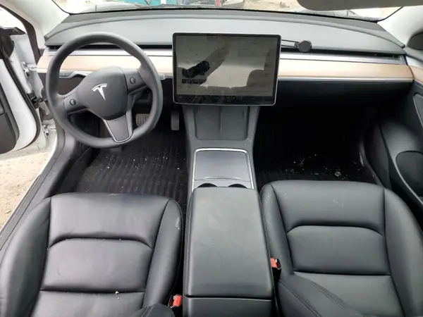 5YJ3E1EA2PF642656 2023 TESLA MODEL 3 - Image 8