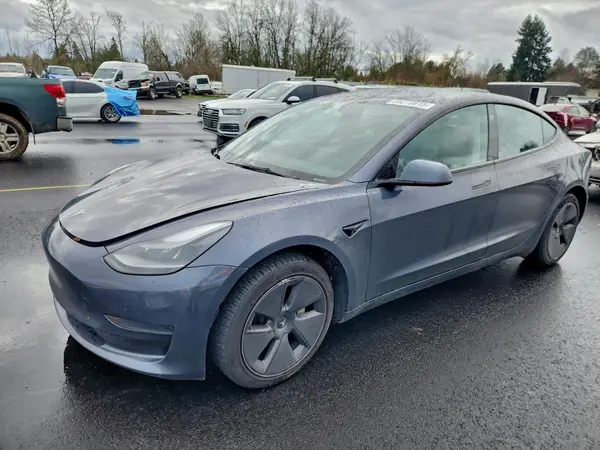 5YJ3E1EA2PF644343 2023 TESLA MODEL 3 - Image 1