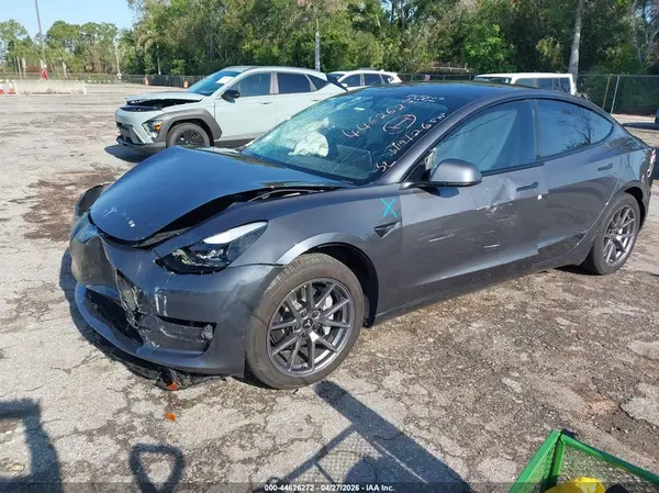 5YJ3E1EA2PF651437 2023 TESLA MODEL 3 - Image 2