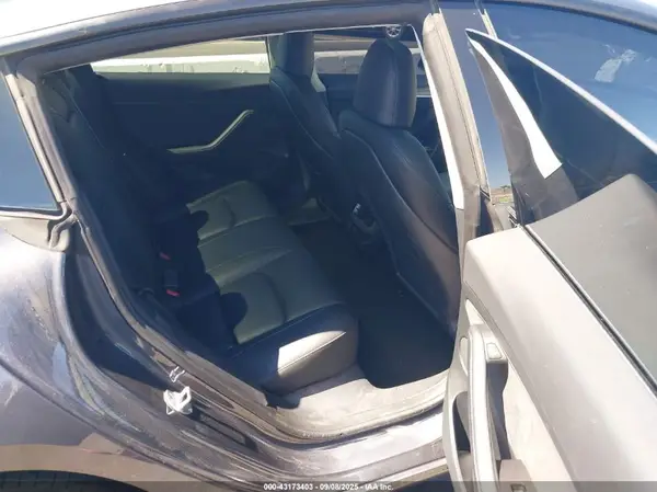 5YJ3E1EA2PF651809 2023 TESLA MODEL 3 - Image 8