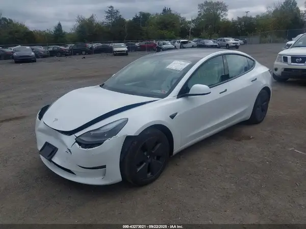 5YJ3E1EA2PF653592 2023 TESLA MODEL 3 - Image 2