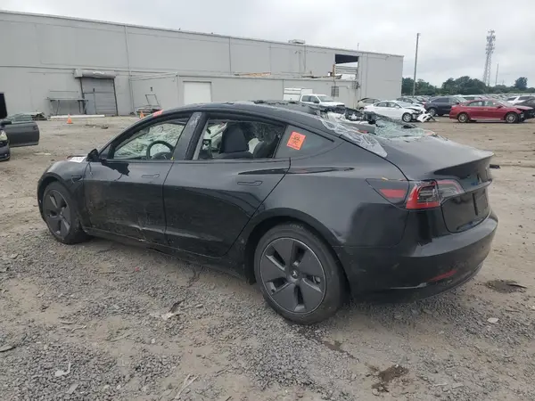 5YJ3E1EA2PF654824 2023 TESLA MODEL 3 - Image 2