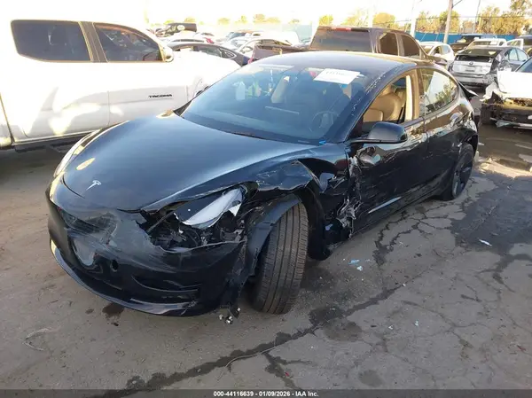 5YJ3E1EA2PF655844 2023 TESLA MODEL 3 - Image 2