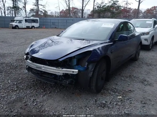 5YJ3E1EA2PF656007 2023 TESLA MODEL 3 - Image 2
