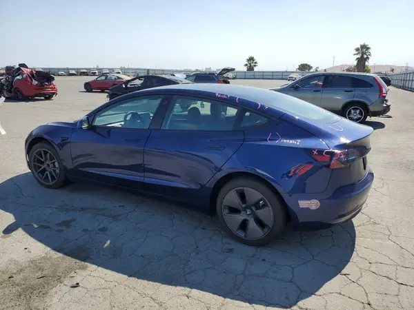 5YJ3E1EA2PF656878 2023 TESLA MODEL 3 - Image 2