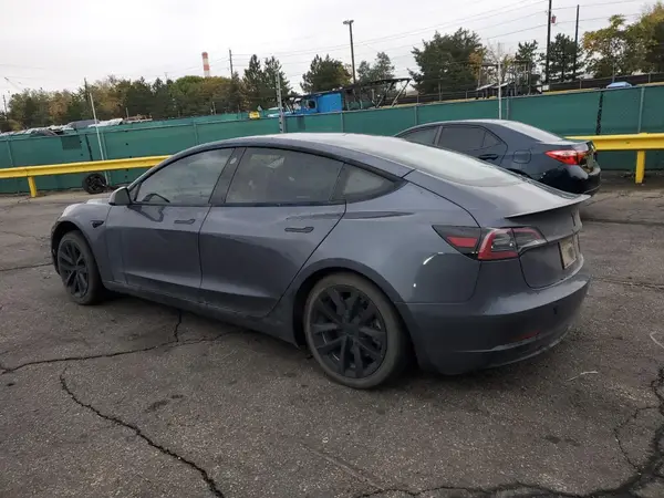 5YJ3E1EA2PF660798 2023 TESLA MODEL 3 - Image 2