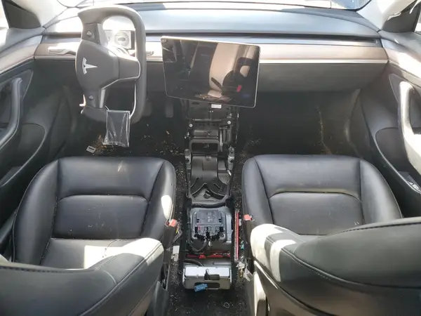 5YJ3E1EA2PF660798 2023 TESLA MODEL 3 - Image 8