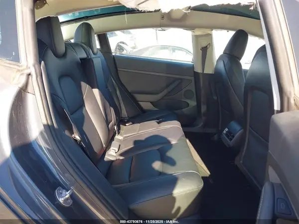 5YJ3E1EA2PF661806 2023 TESLA MODEL 3 - Image 8