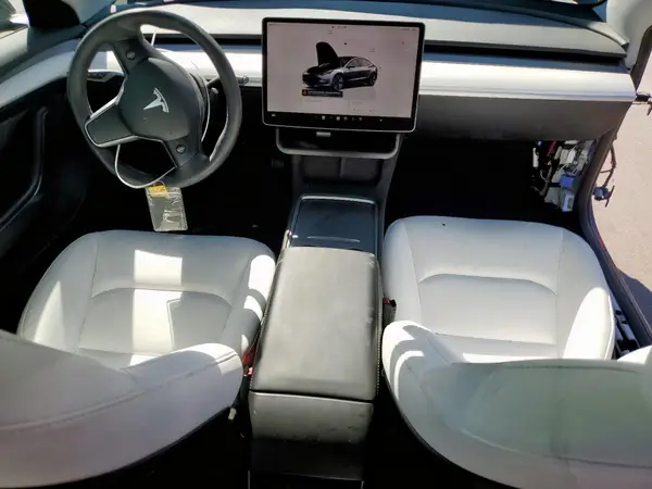 5YJ3E1EA2PF663068 2023 TESLA MODEL 3 - Image 8