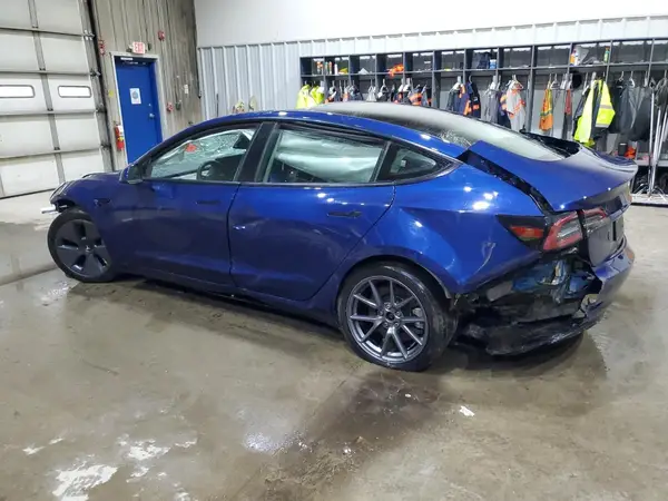 5YJ3E1EA2PF664608 2023 TESLA MODEL 3 - Image 2