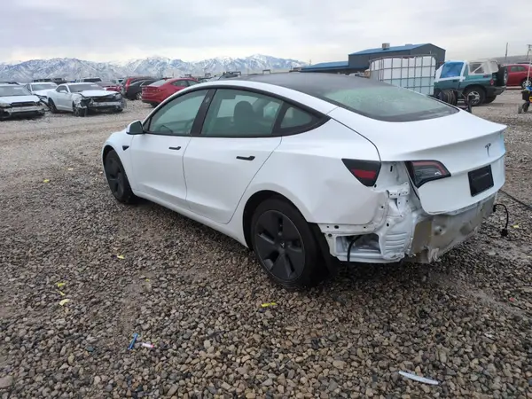 5YJ3E1EA2PF665029 2023 TESLA MODEL 3 - Image 2