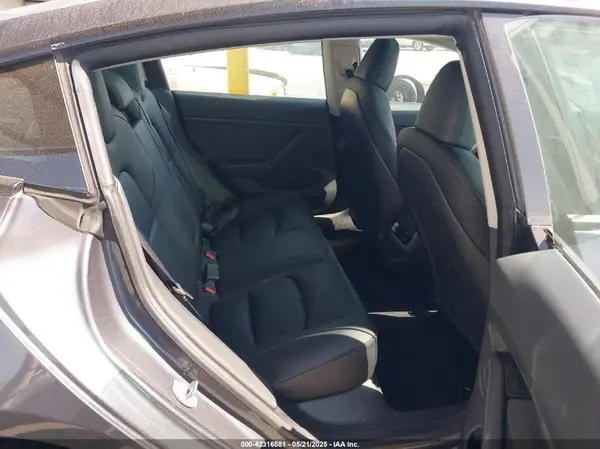 5YJ3E1EA2PF668853 2023 TESLA MODEL 3 - Image 8