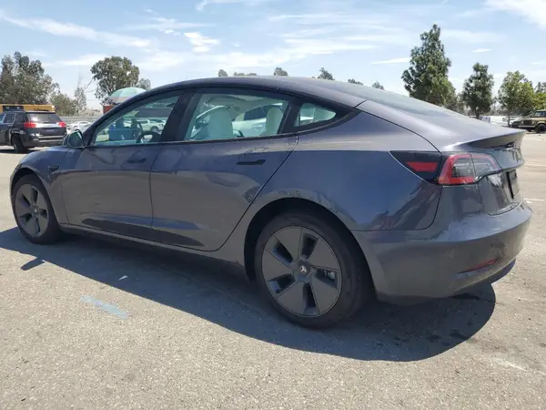 5YJ3E1EA2PF669369 2023 TESLA MODEL 3 - Image 2