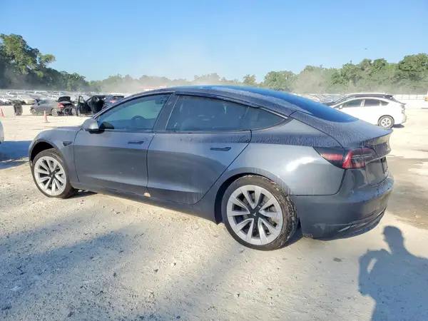 5YJ3E1EA2PF671672 2023 TESLA MODEL 3 - Image 2
