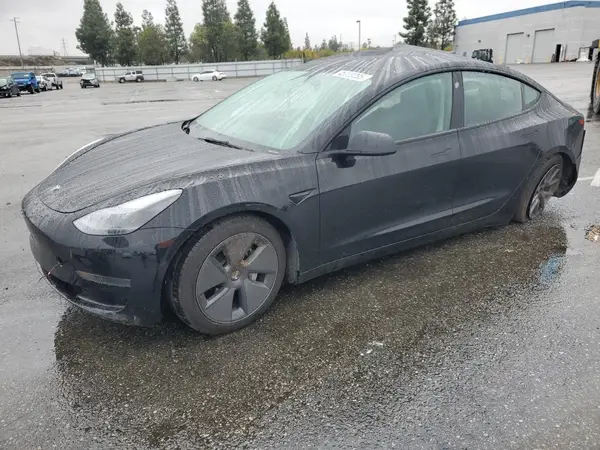 5YJ3E1EA2PF671865 2023 TESLA MODEL 3 - Image 1
