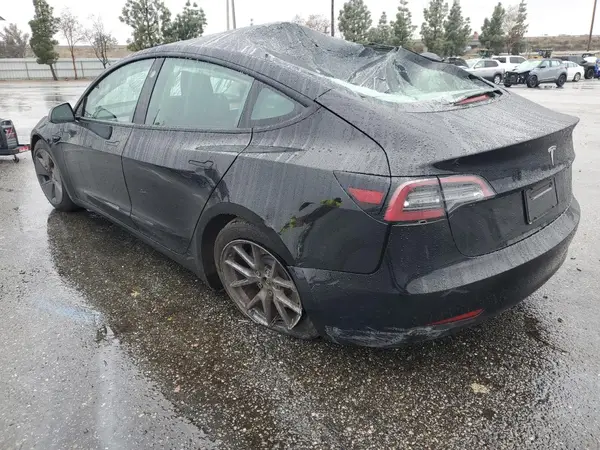 5YJ3E1EA2PF671865 2023 TESLA MODEL 3 - Image 2
