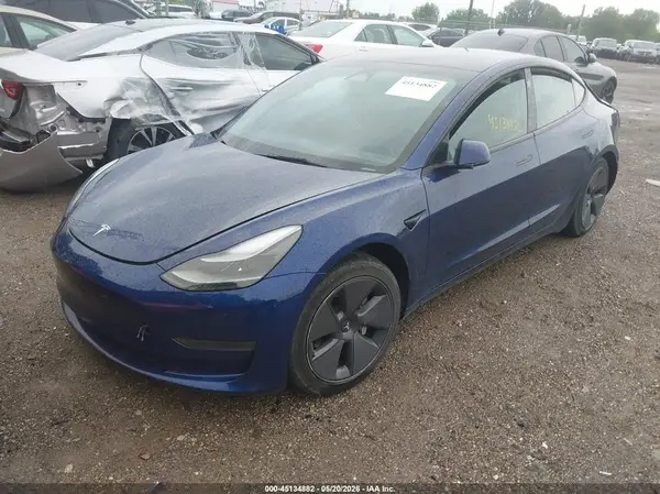 5YJ3E1EA2PF672871 2023 TESLA MODEL 3 - Image 2