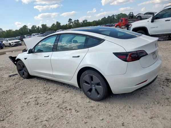 5YJ3E1EA2PF674510 2023 TESLA MODEL 3 - Image 2