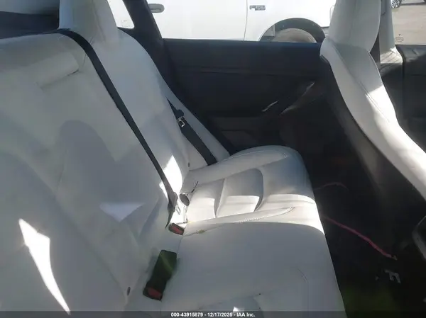 5YJ3E1EA2PF675303 2023 TESLA MODEL 3 - Image 8