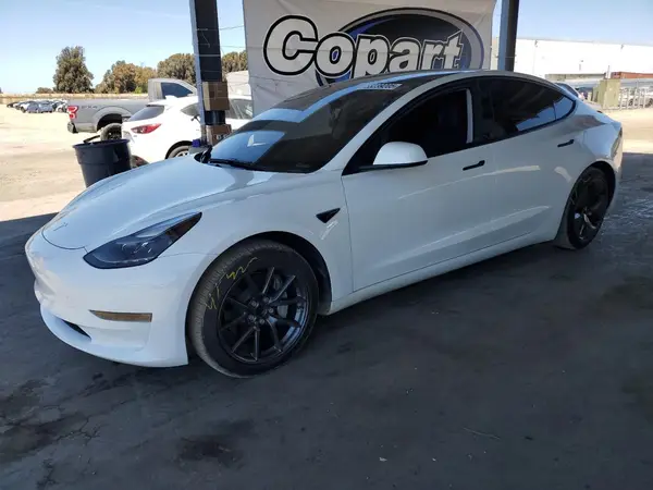 5YJ3E1EA2PF678864 2023 TESLA MODEL 3 - Image 1