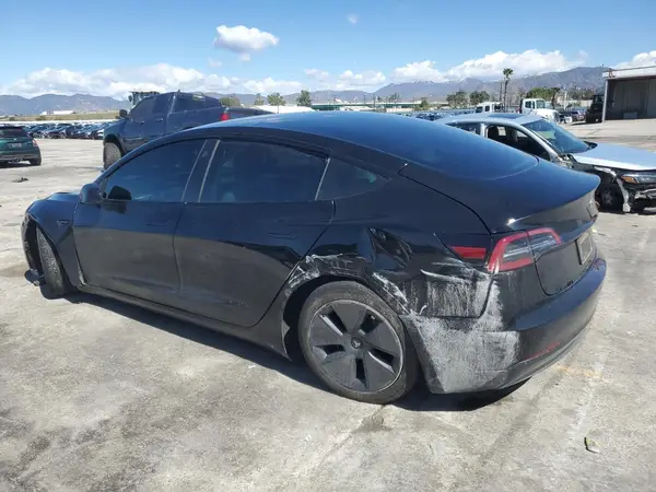 5YJ3E1EA2PF680484 2023 TESLA MODEL 3 - Image 2