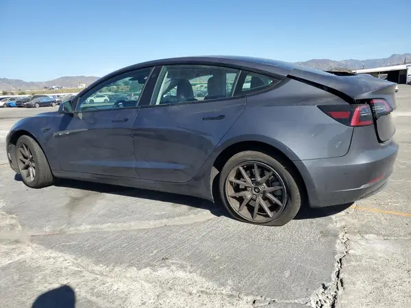 5YJ3E1EA2PF682848 2023 TESLA MODEL 3 - Image 2