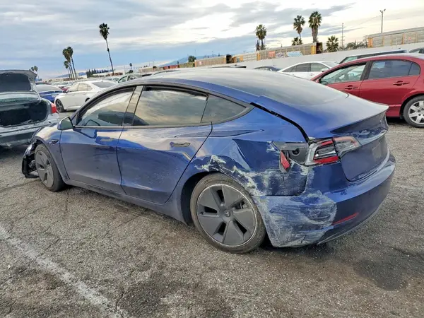 5YJ3E1EA2PF684759 2023 TESLA MODEL 3 - Image 2