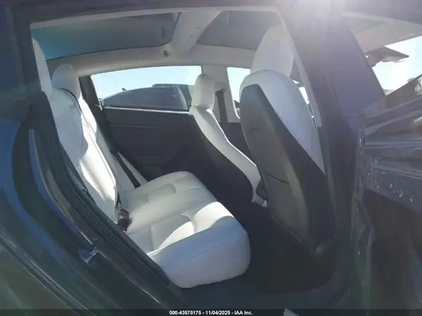 5YJ3E1EA2PF685538 2023 TESLA MODEL 3 - Image 8