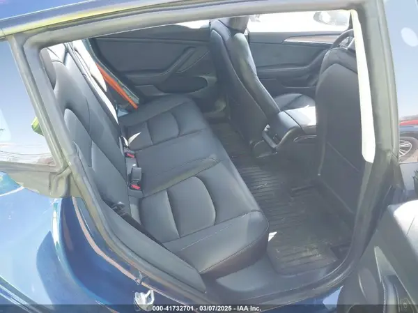 5YJ3E1EA2PF690335 2023 TESLA MODEL 3 - Image 8