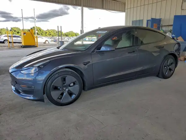 5YJ3E1EA2PF691422 2023 TESLA MODEL 3 - Image 1