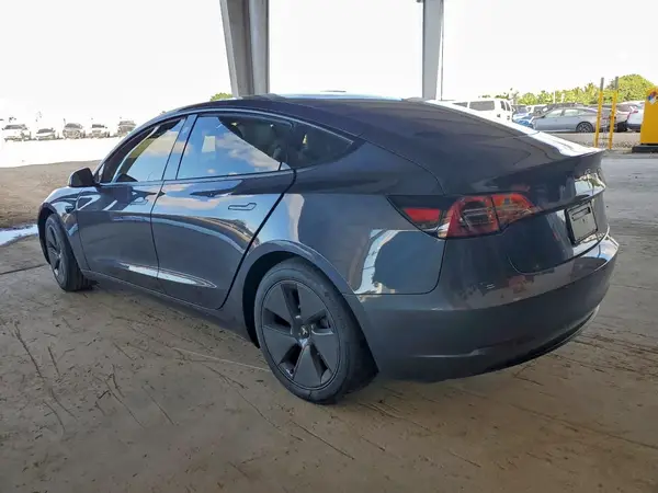 5YJ3E1EA2PF691422 2023 TESLA MODEL 3 - Image 2