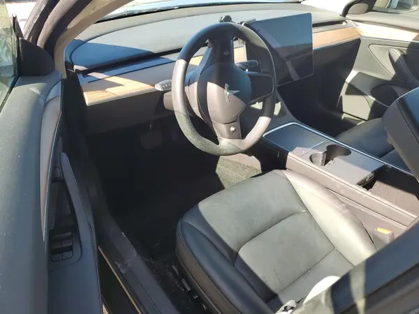 5YJ3E1EA2PF694353 2023 TESLA MODEL 3 - Image 8