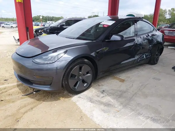 5YJ3E1EA2PF694918 2023 TESLA MODEL 3 - Image 2
