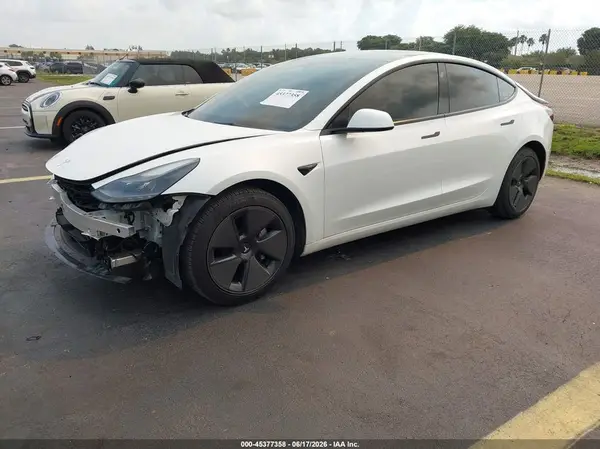 5YJ3E1EA2PF697494 2023 TESLA MODEL 3 - Image 2