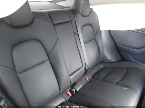 5YJ3E1EA2PF697902 2023 TESLA MODEL 3 - Image 8